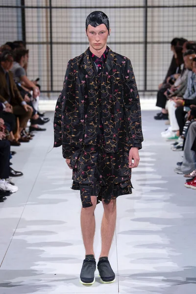 Look 26